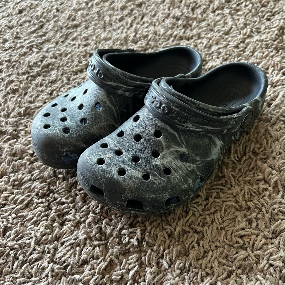 Crocs, size 12